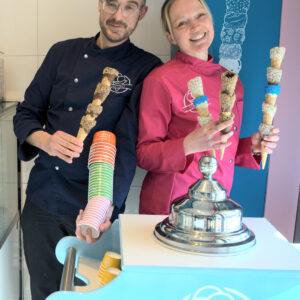 zelf ijspressi ijsjes scheppen met onze ijskar