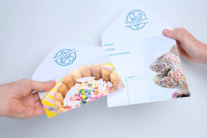 met onze ijsjes cadeaubon is het altijd lekker binnenkomen op een feestje