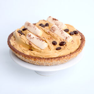 banketbakkers korstschelp, gecoat met chocolade en gevuld met tiramisu ijs